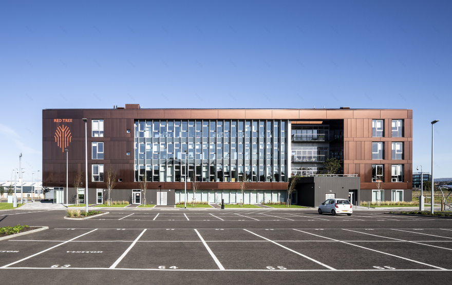 苏格兰最大再生计划中的商业建筑示范-9