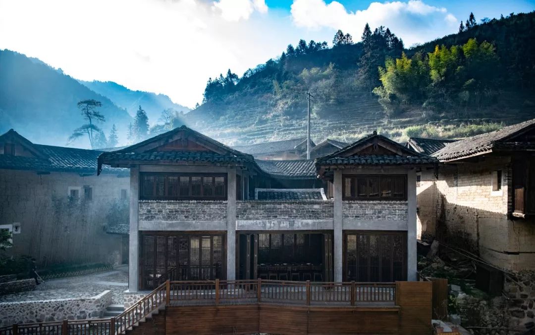 归隐深山,客家土楼变身为文化行馆-15