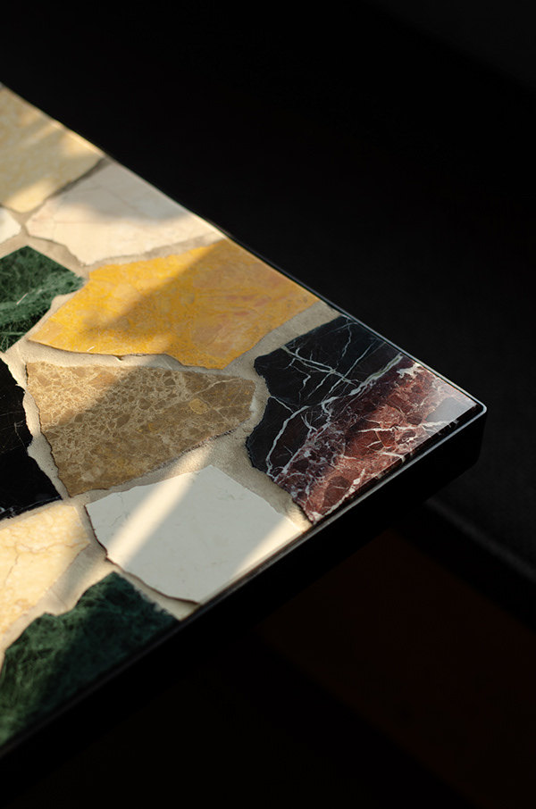 乌克兰利沃夫工业风酒吧设计-23