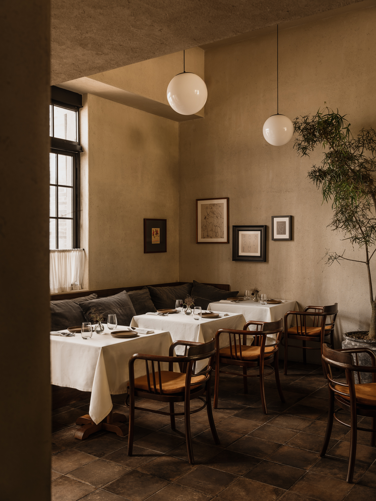 由于PAIX PiPi Hookan并非常见词汇，没有确切的对应翻译，可能是特定的名称，难以准确翻译丨中国广州丨尚壹扬设计（谢柯等8人）-9