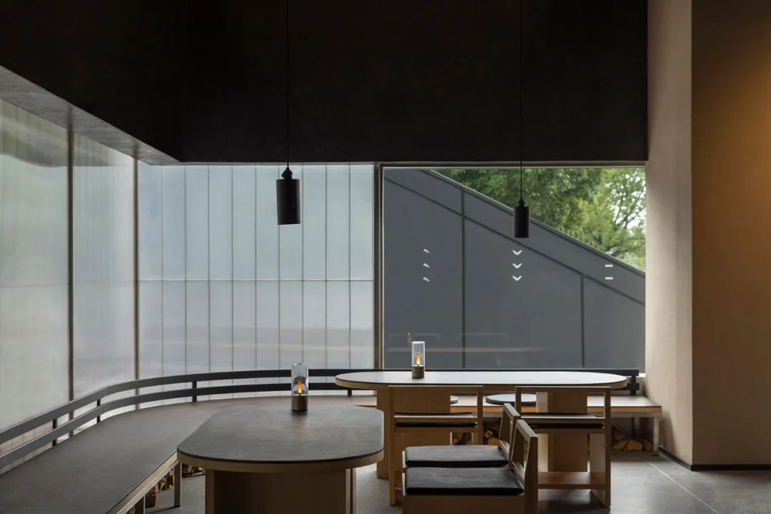 “篝火旁·酱油小串”户外露营串烤酒厂丨中国杭州丨静谧设计研究室 qpdro-36