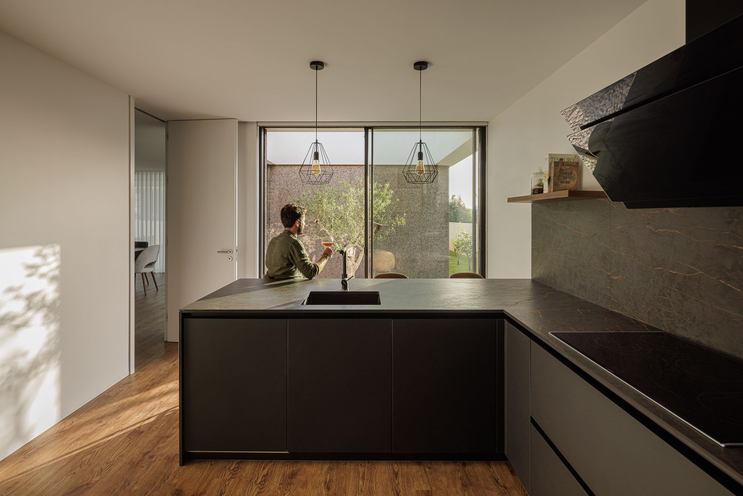 葡萄牙阿斯豪斯住宅丨马里尼奥·阿尔维斯·阿尔基托-45