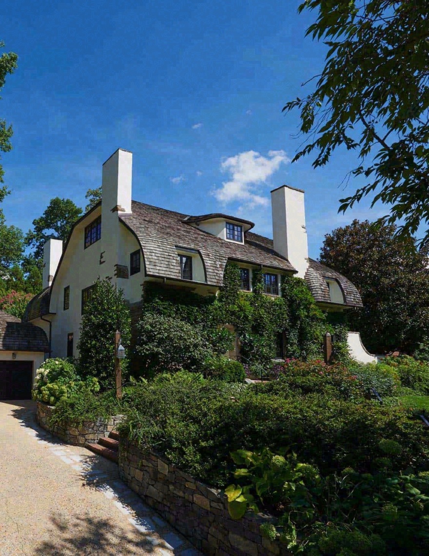 Home Tour: A contemporary Washington, DC home gets a sophisticated update-1