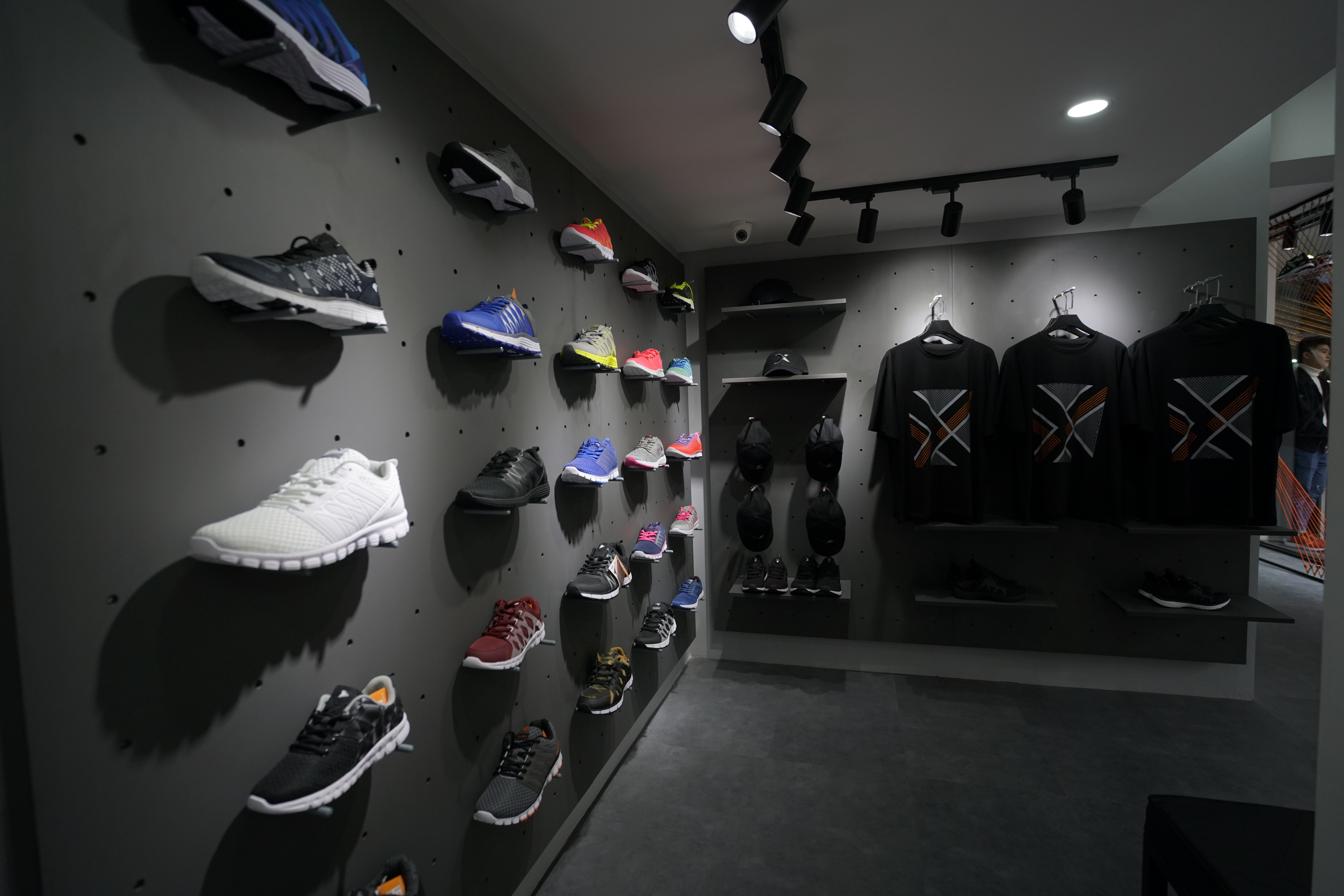 限时四周打造专业品牌店-16