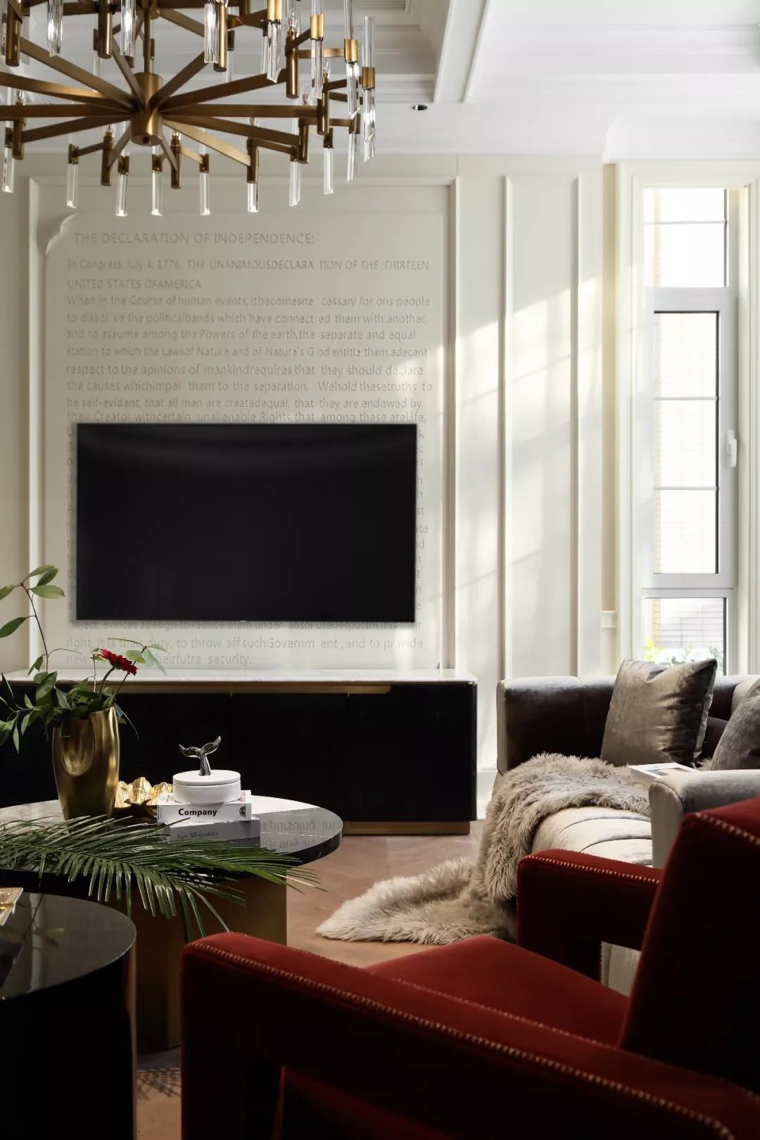 包豪斯色彩碰撞,打造 500 平方米艺术摩登空间-4