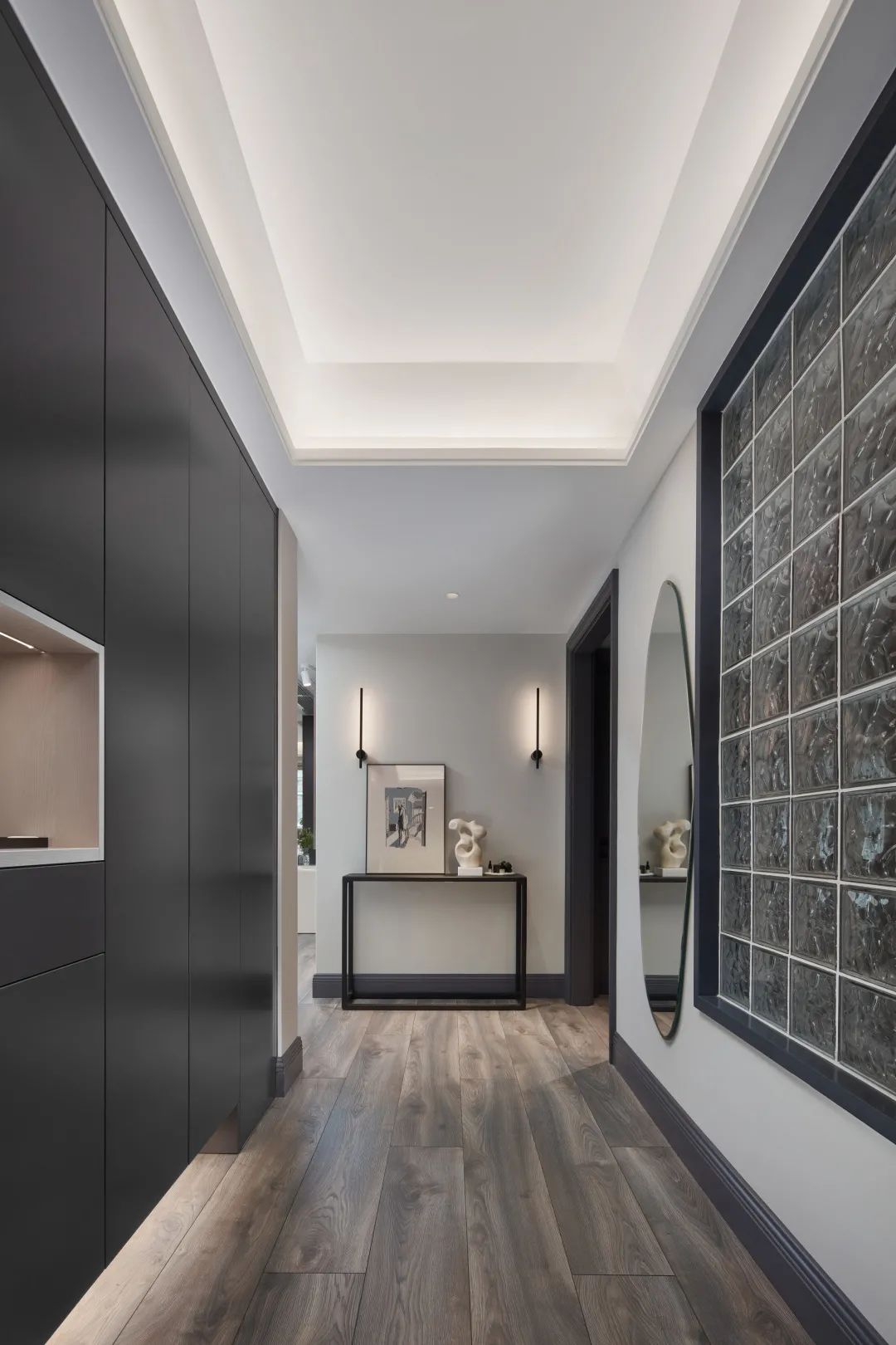 隐于市，知风情，黑色极简的克制之美-25