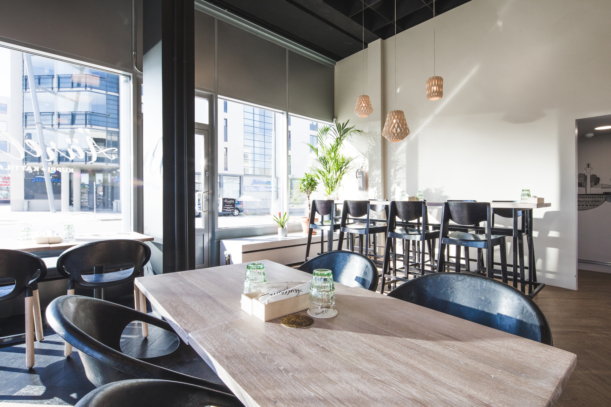 Äärellä Restaurant / Hirvilammi Architects-11