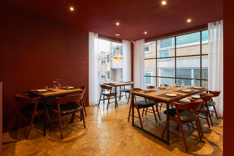 三维空间的艺术 | 12 平米温馨餐厅设计-7