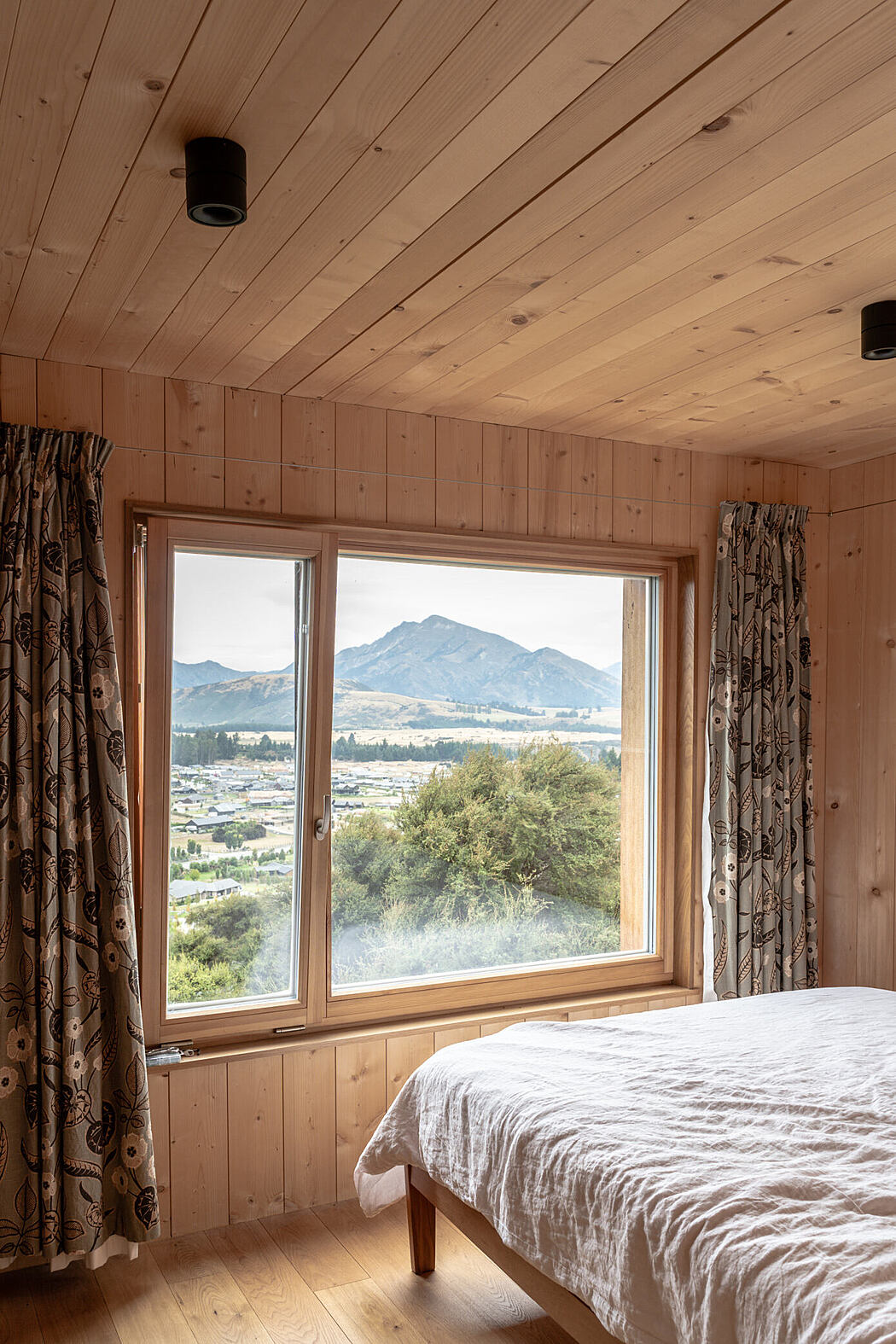 House in Hidden Hills 丨 Minimal Design-5