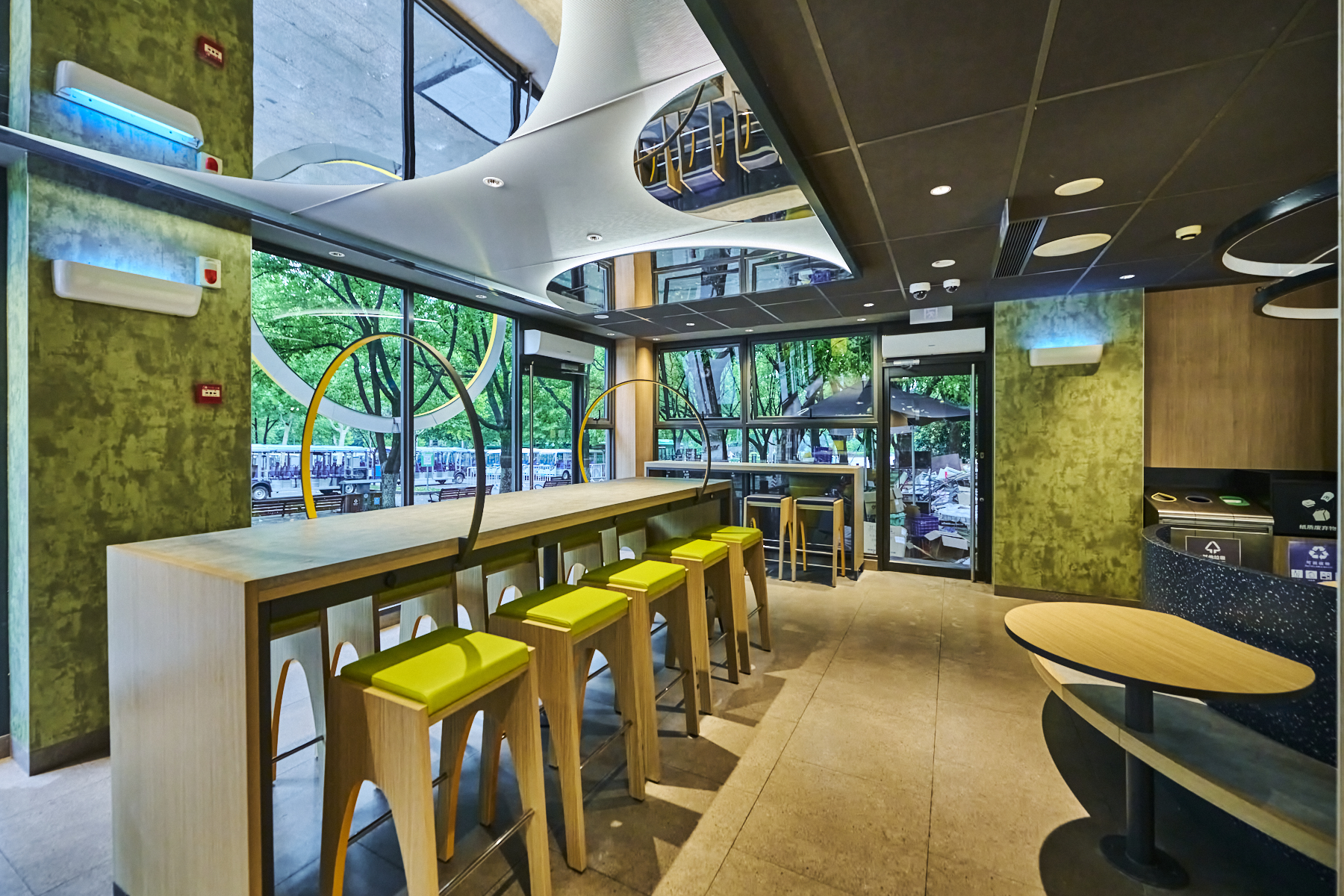 南京麦当劳丨中国南京-9