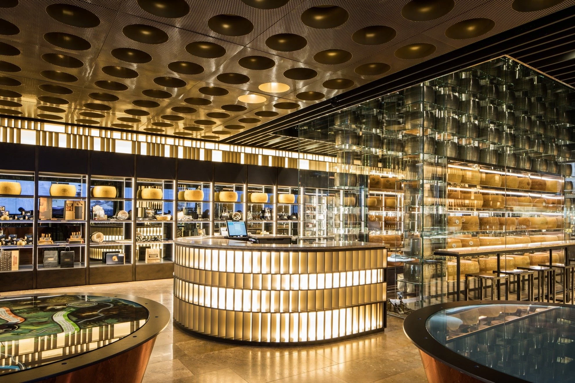 沉浸式的 Parmigiano Reggiano 体验店-25