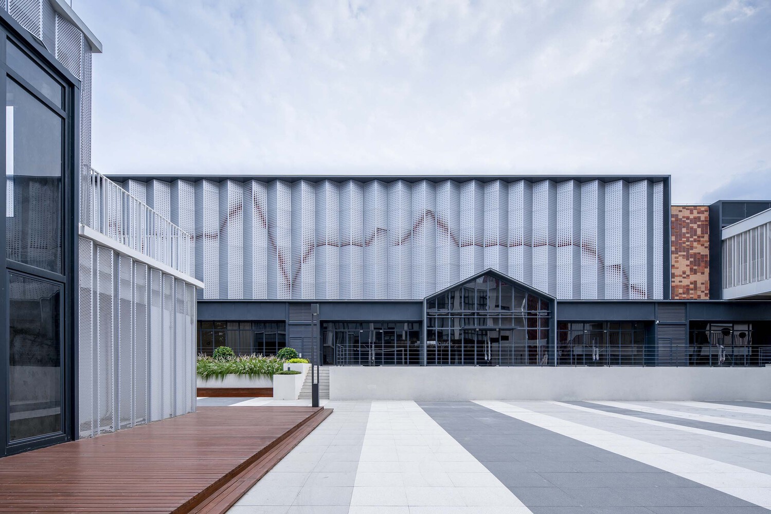 佛山南海新经济小镇丨中国佛山丨竖梁社建筑-13