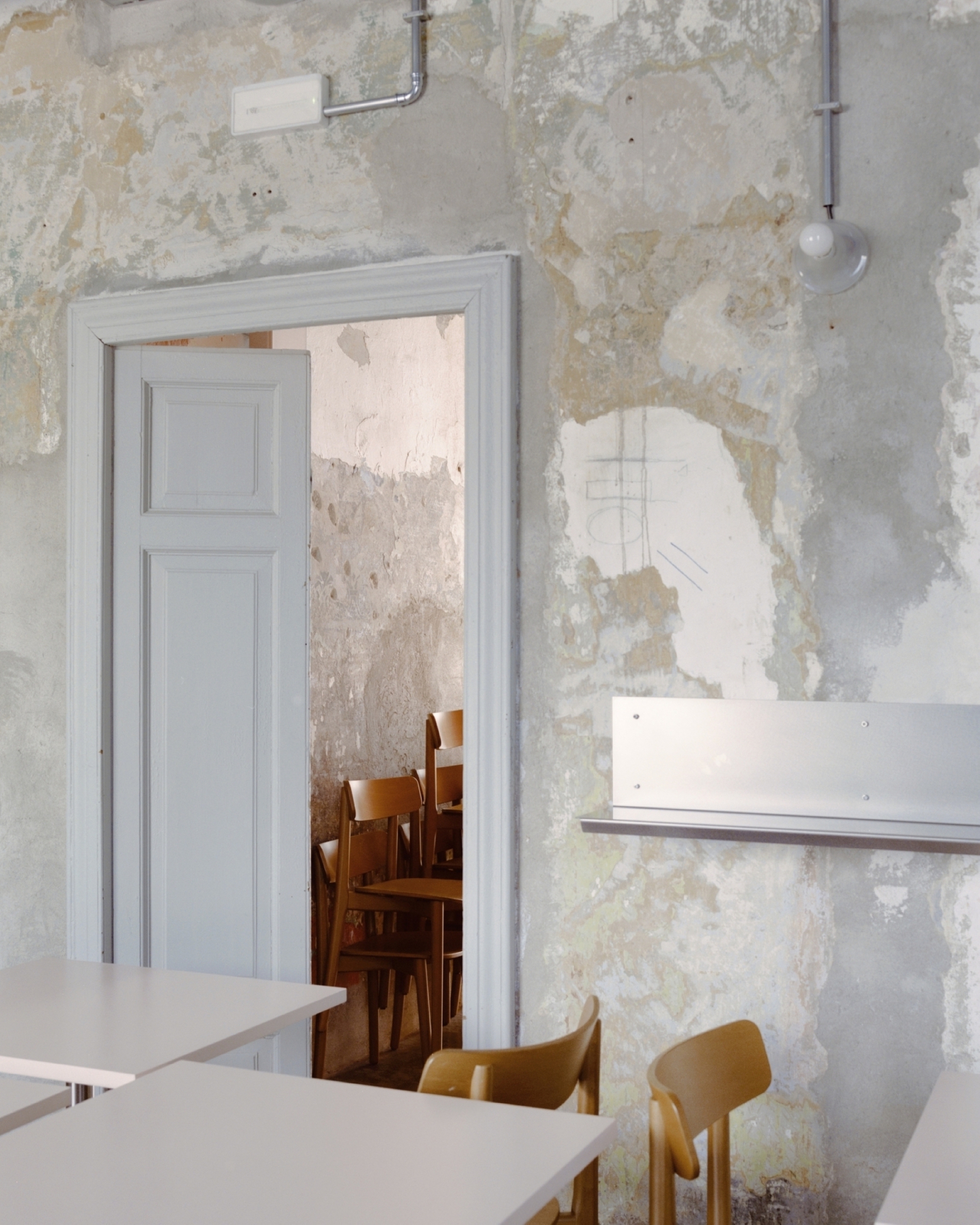 A Villa between Cyberpunk and Listening Bar / co.arch studio-31