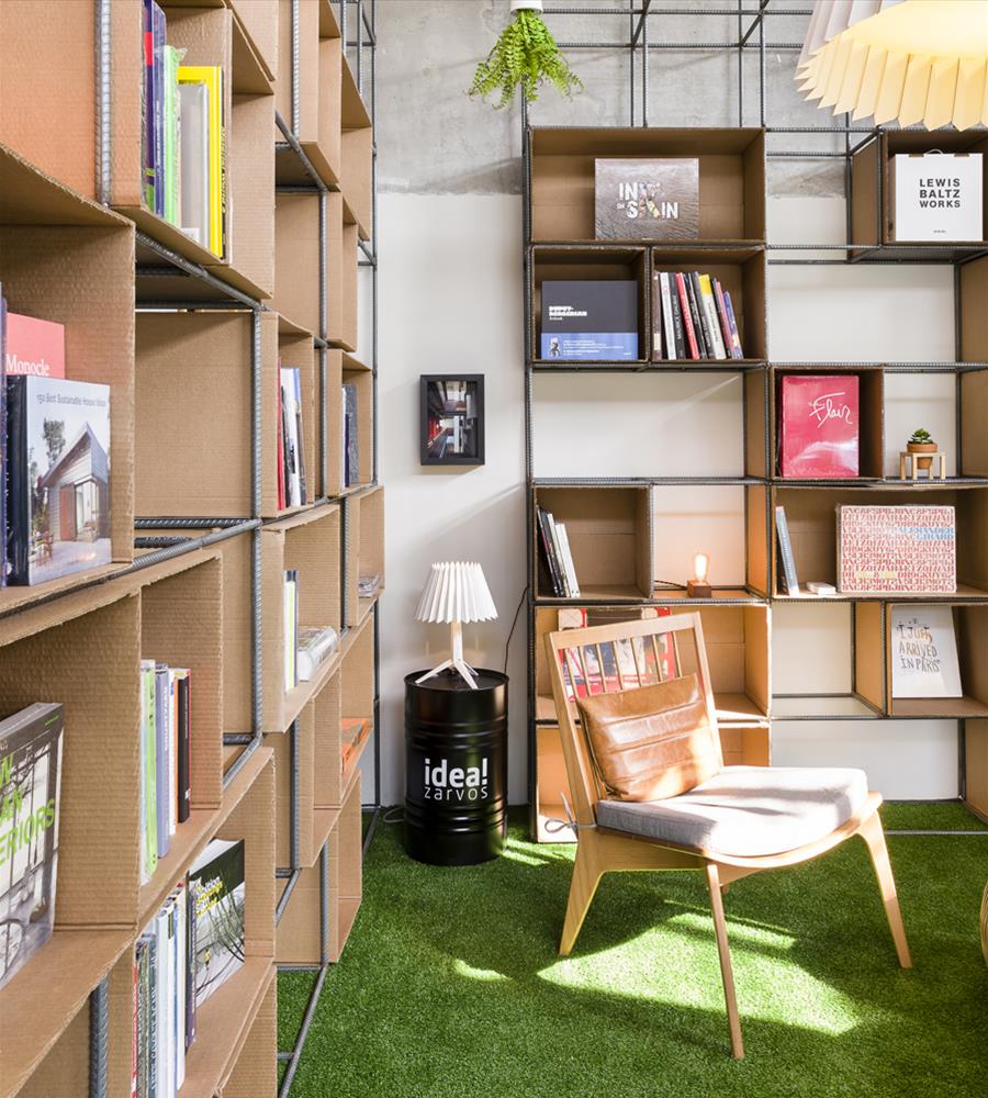 巴西 Idea!Zarvos 临时图书馆 | 钢铁书海中的文化绿洲-4