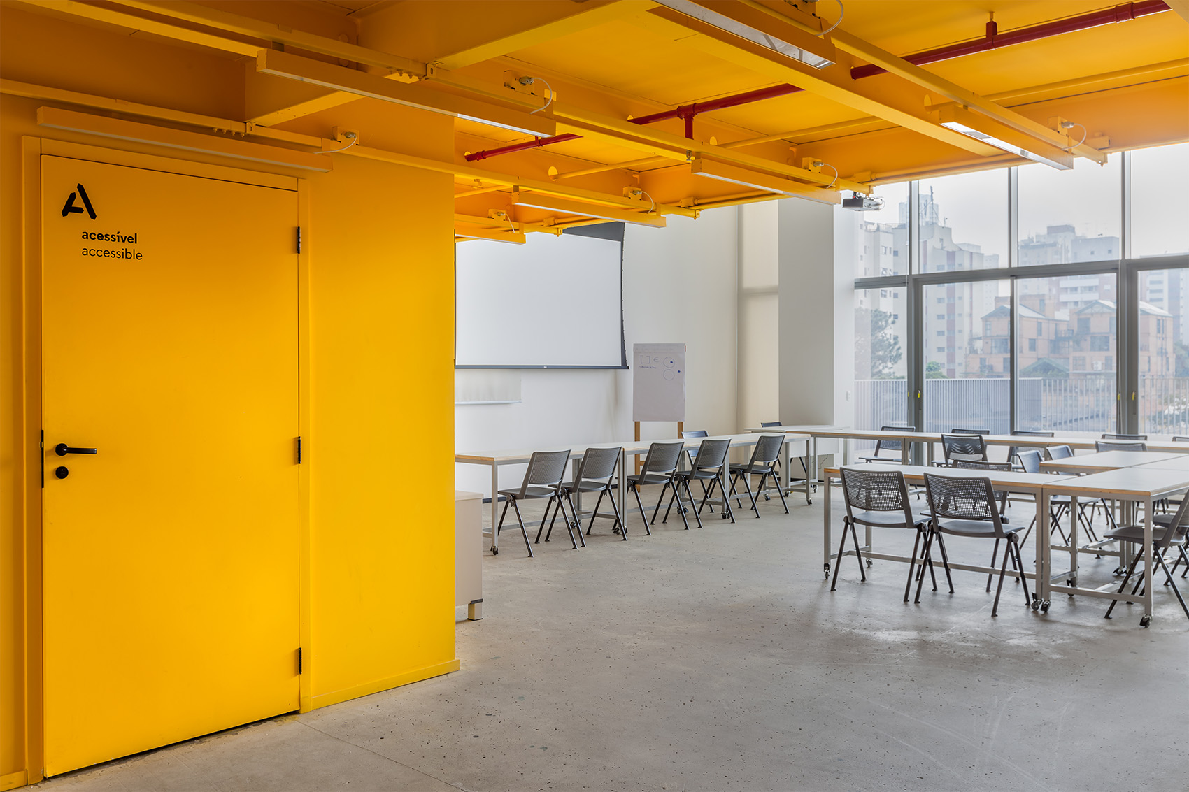 英国创意艺术大学(巴西圣保罗校区)/ FORM-30