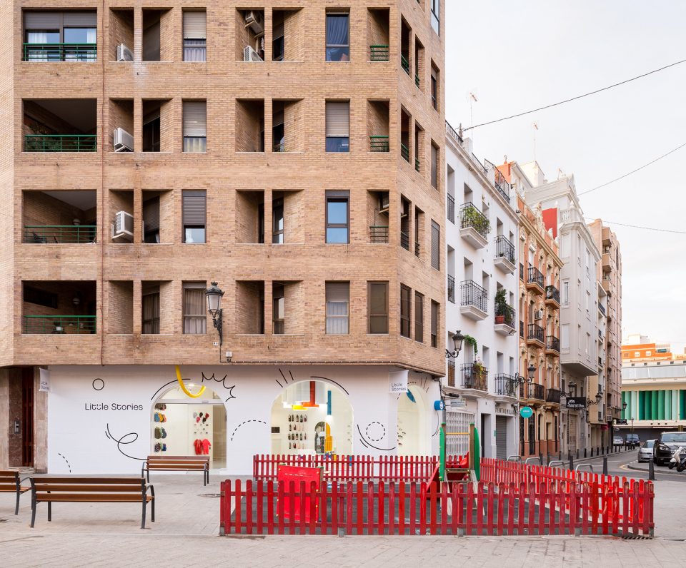 西班牙“小故事”概念鞋店  CLAP Studio-1