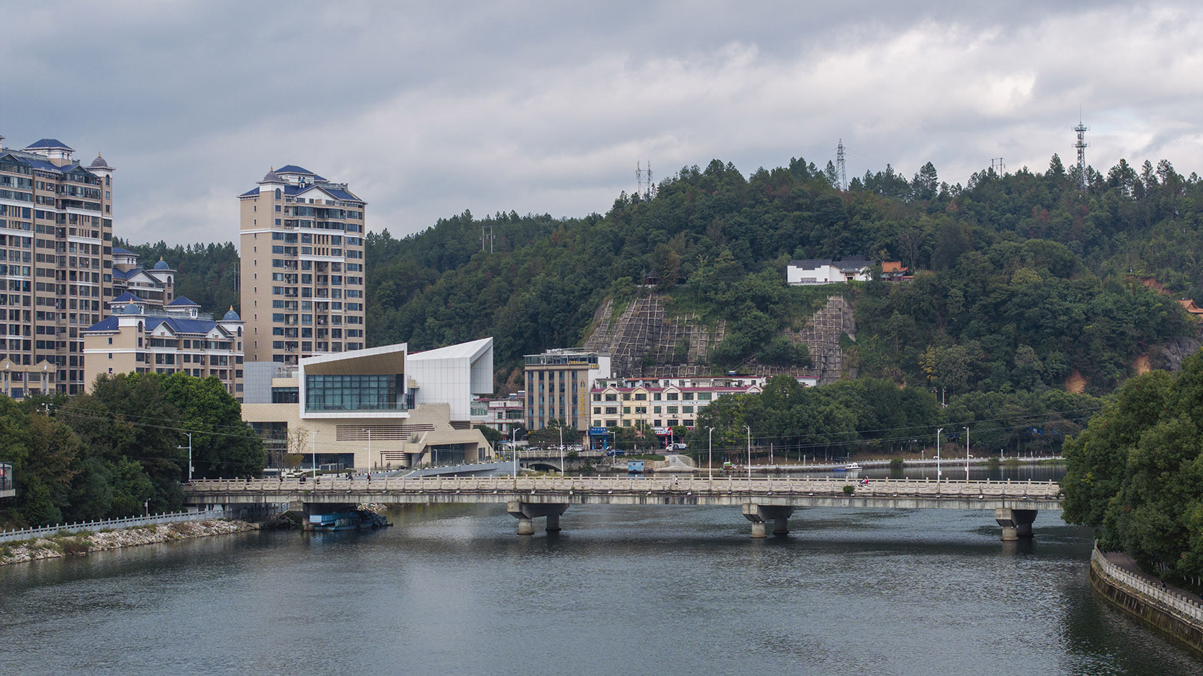 望犹江·熹台丨中国赣州丨埊木设计(CAFA·A城市艺术创新中心)-17