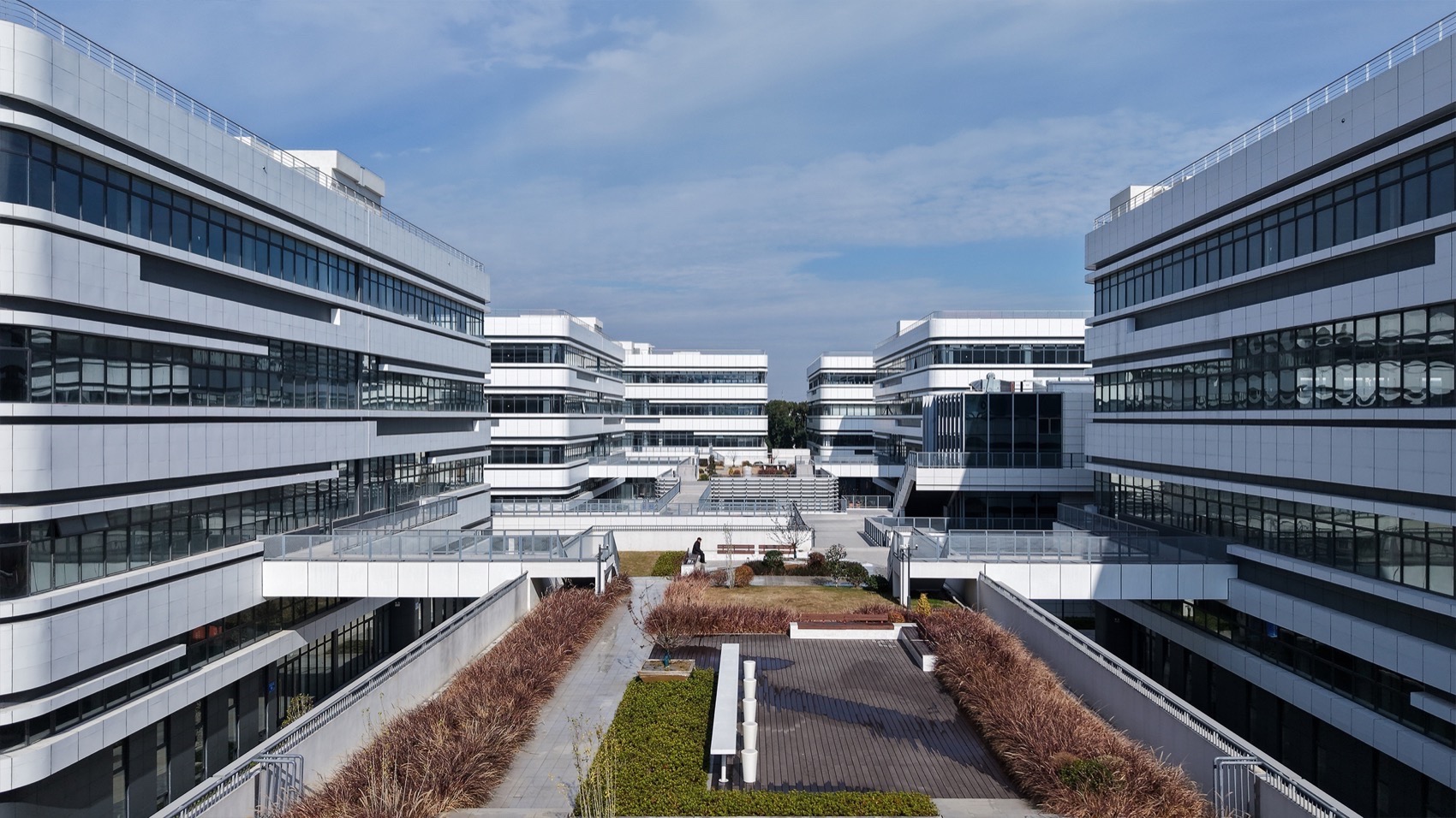 滨湖复星人形机器人产业园丨中国无锡丨江苏博森建筑设计有限公司-18