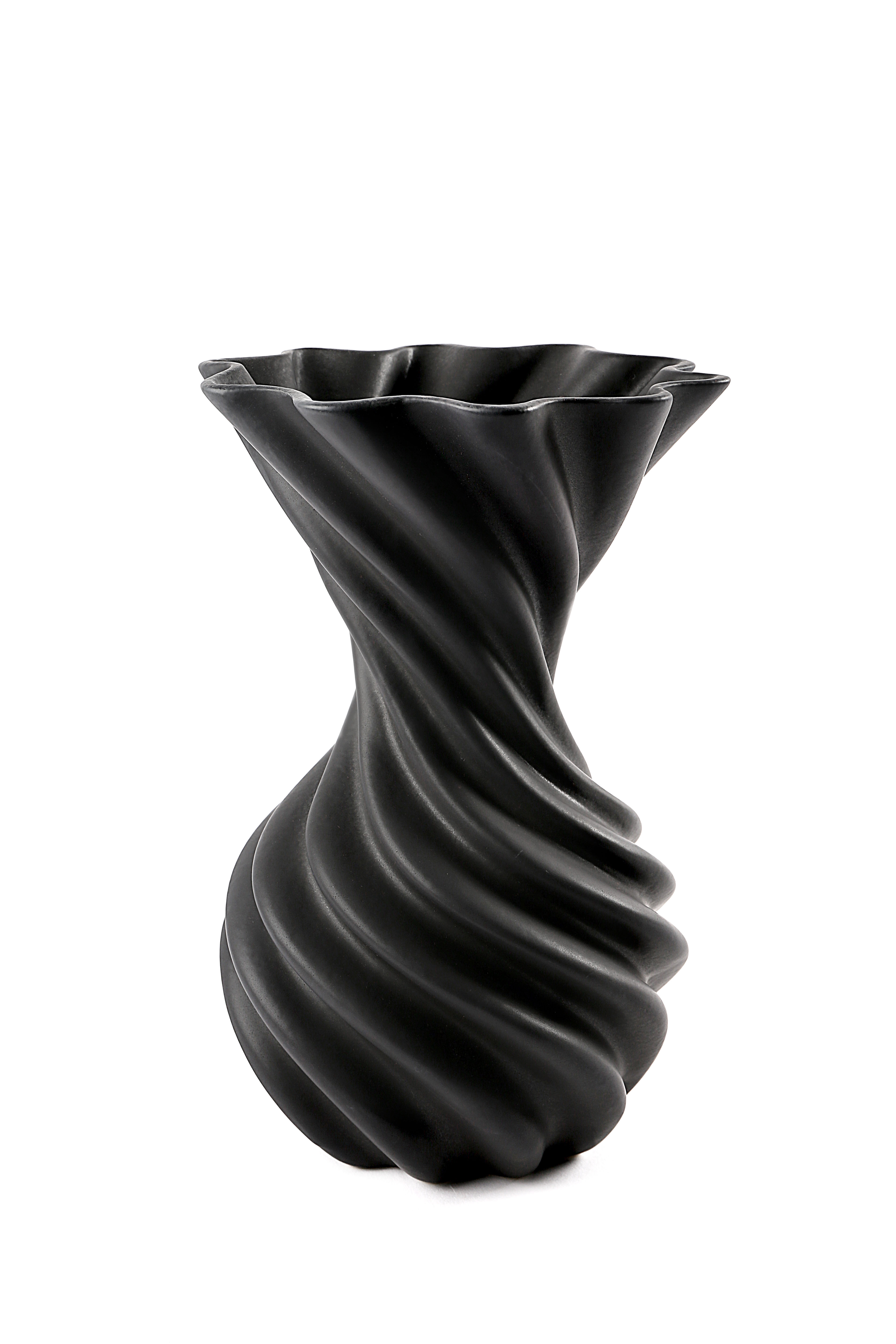 折纸动态的陶瓷装饰花瓶·Miss Jolie-18