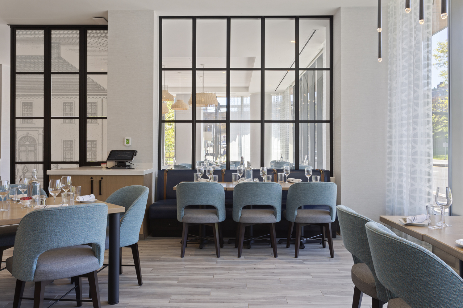 Hilton Garden Inn Boston - Brookline / CambridgeSeven-8