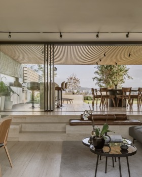 Catedral House / Laboratorio de Arquitectura