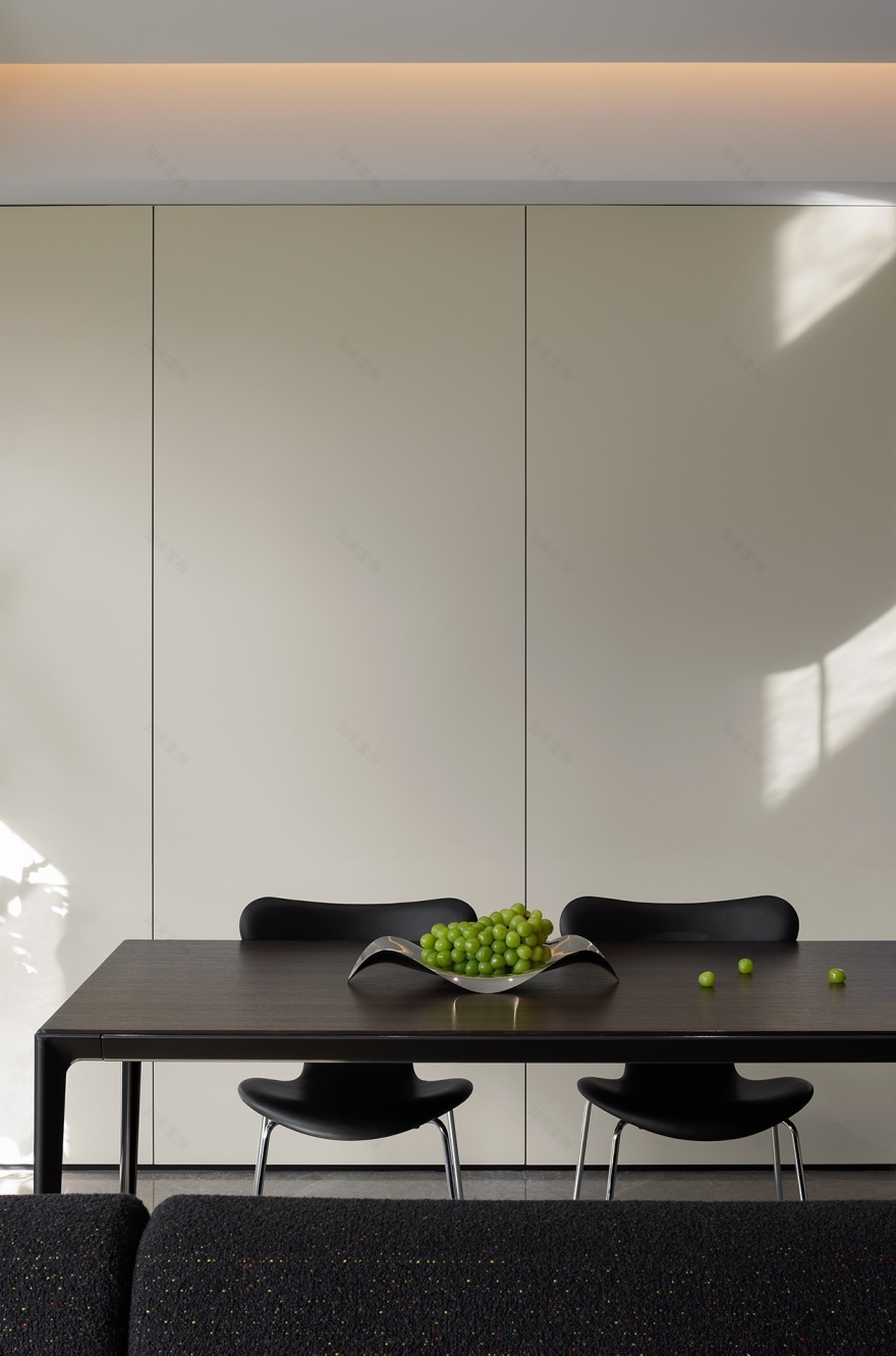 在彩色里朝圣黑白丨中国济南丨东荷逸品空间设计-33