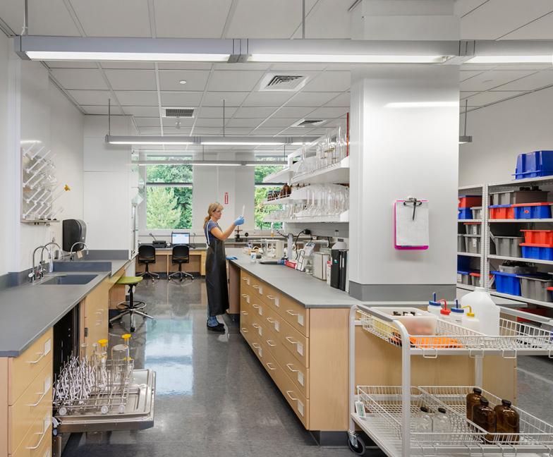 Fitchburg State University-The Antonucci Science Complex | CBT-4