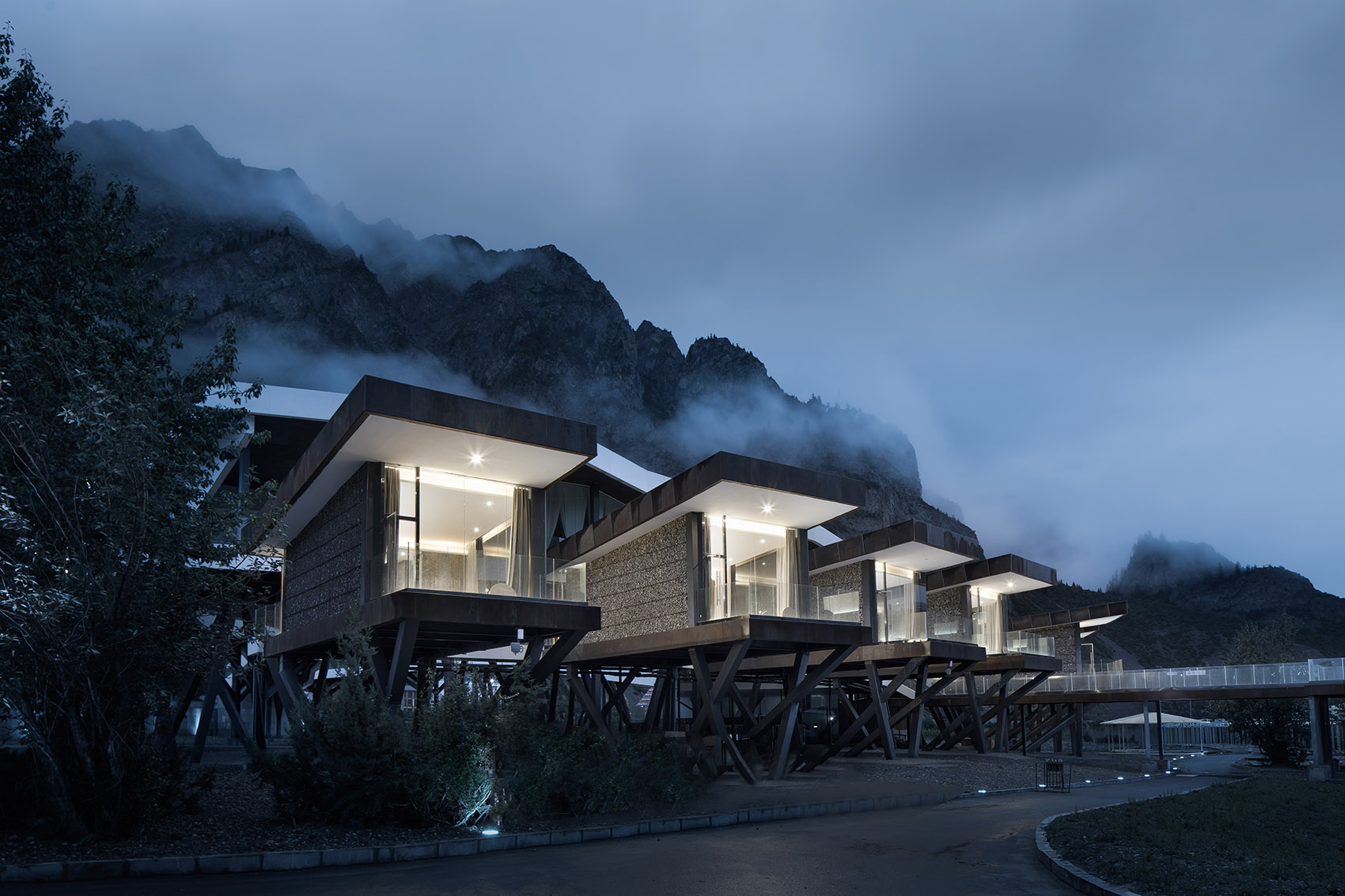 然乌湖国际自驾与房车营地，西藏 / 小隐建筑-89