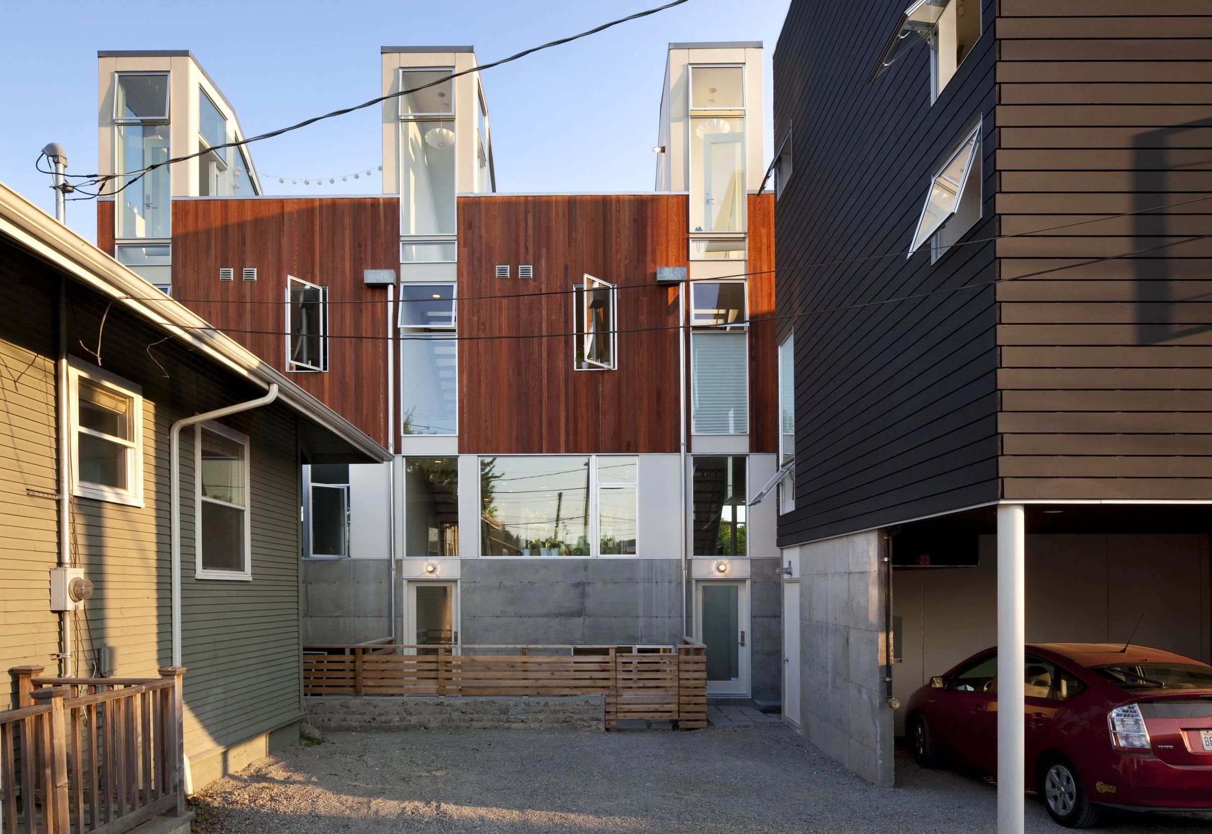 Seattle 后巷里的可持续住宅-17