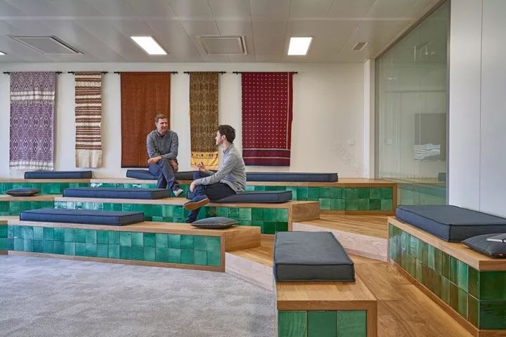 日内瓦 GAVI 办公室设计展现多样性与温暖-16