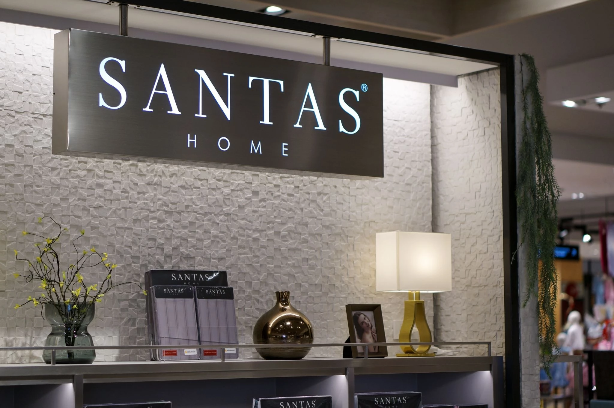 温馨时尚的床品店设计-20