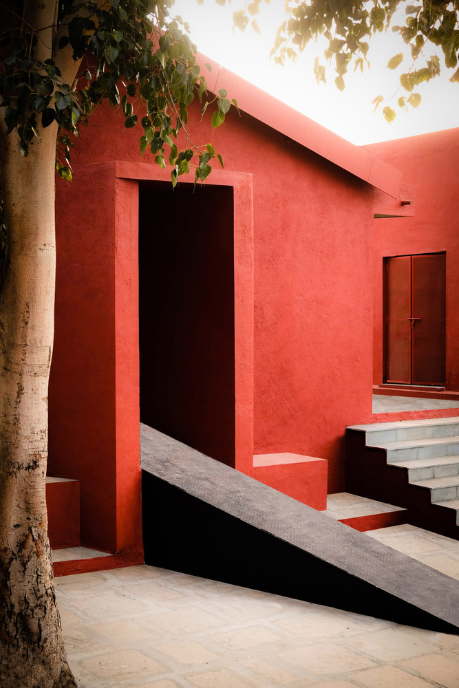 印度 Firodiya 中心 · 环保可持续的办公空间与信息画廊-35