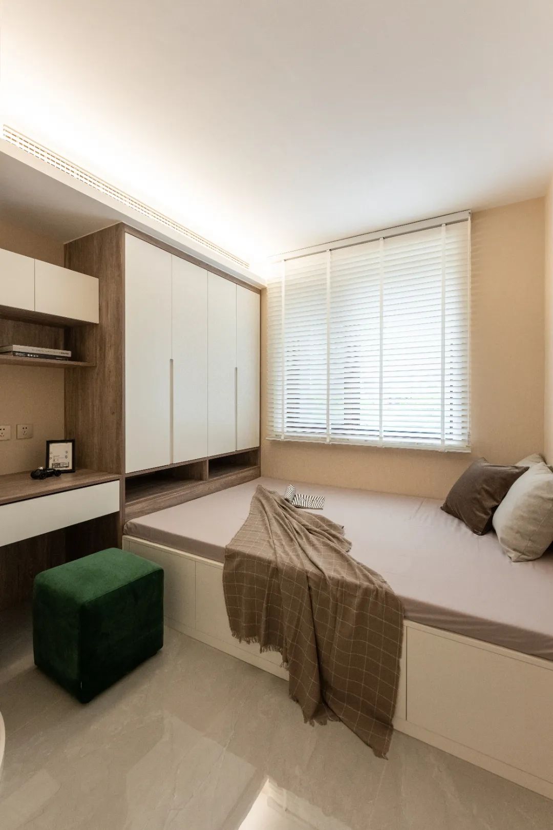 上海 300㎡现代简约别墅设计丨中国上海丨尚层别墅装饰-40