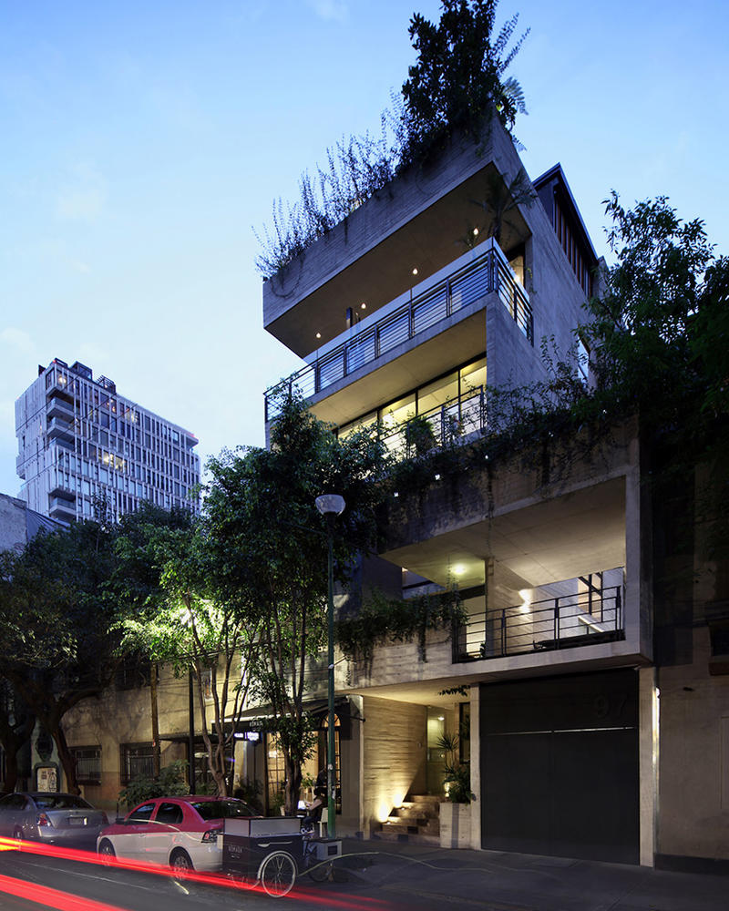 顺应周边肌理的公寓楼-1
