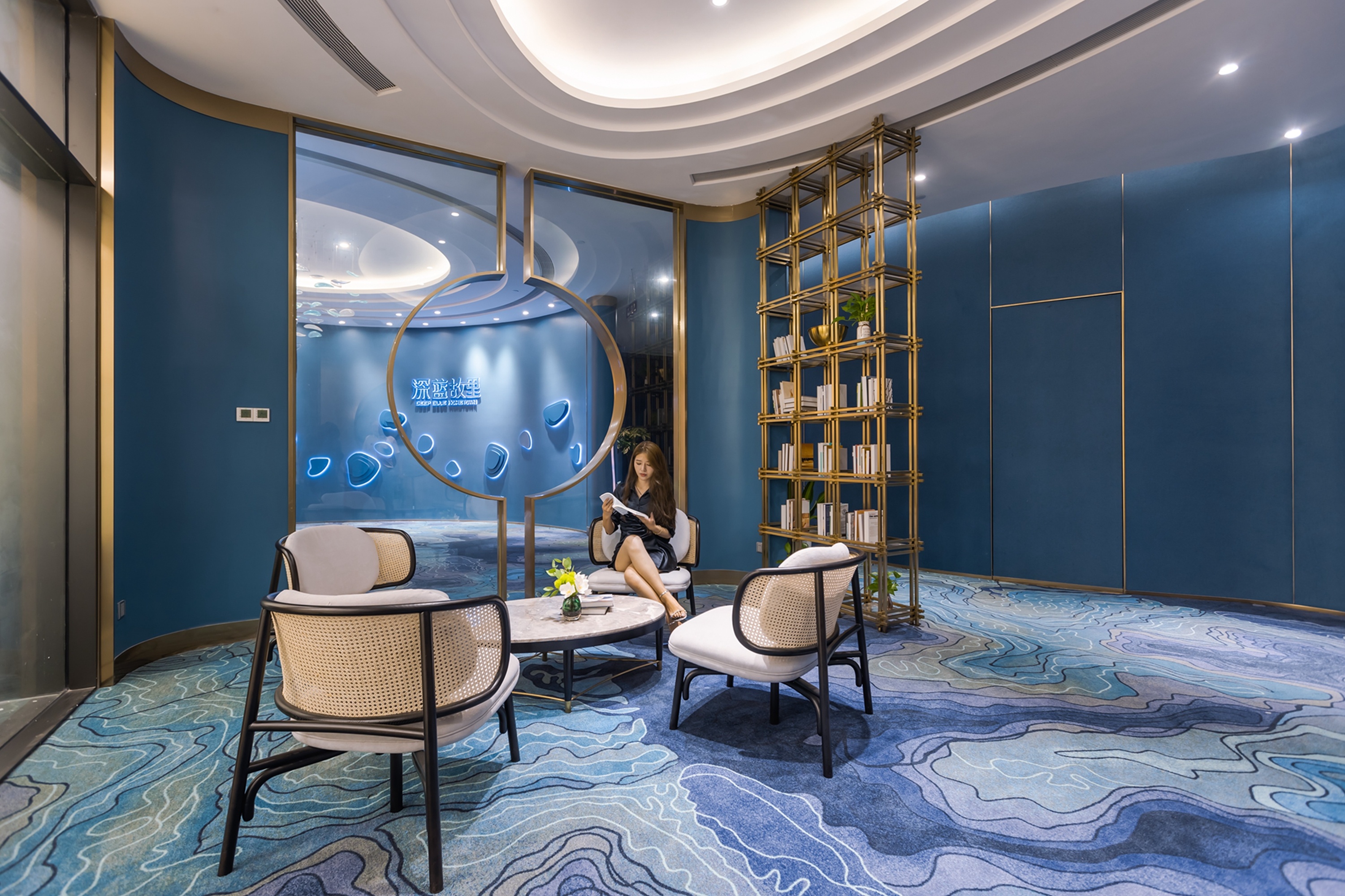 深蓝故里休闲空间设计丨中国珠海丨珠海凡空间建筑装饰设计有限公司-43