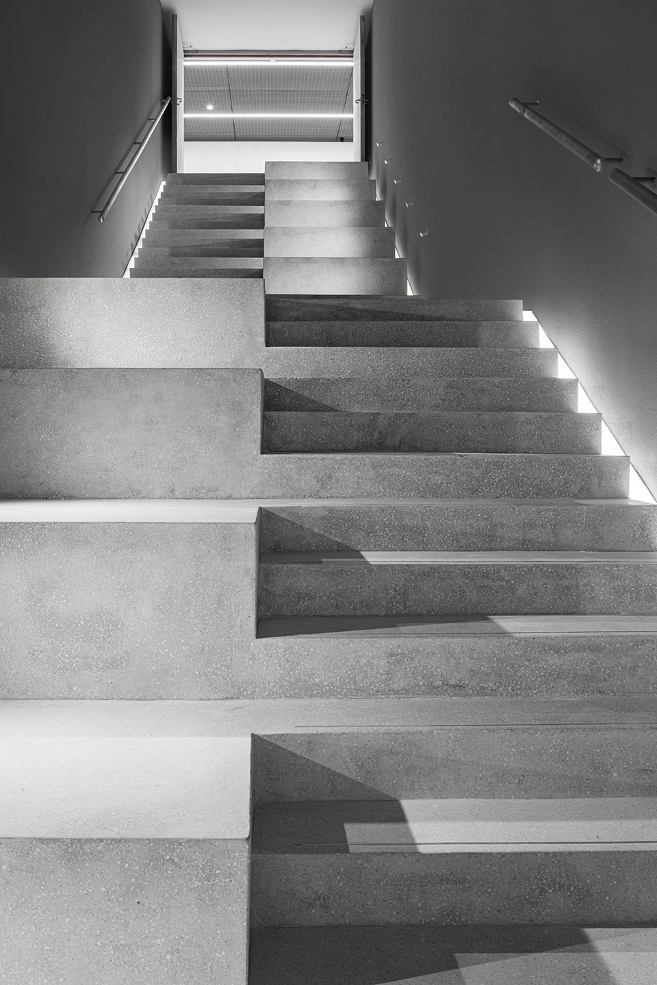 上海尤伦斯当代艺术中心丨中国上海-26