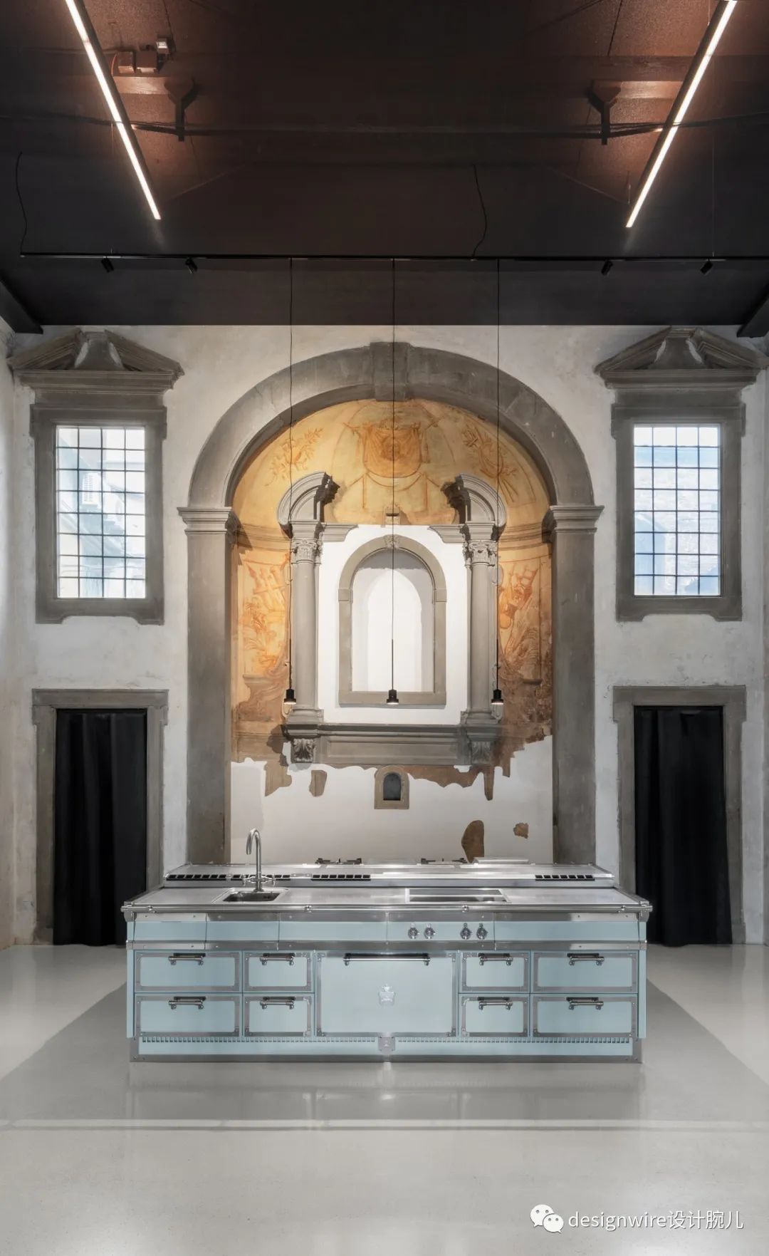 意式风情与现代技术交融的 Officine Gullo 厨房-2