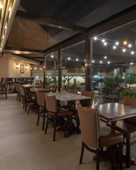 The Ash Tree啤酒花园及酒吧室内翻新项目