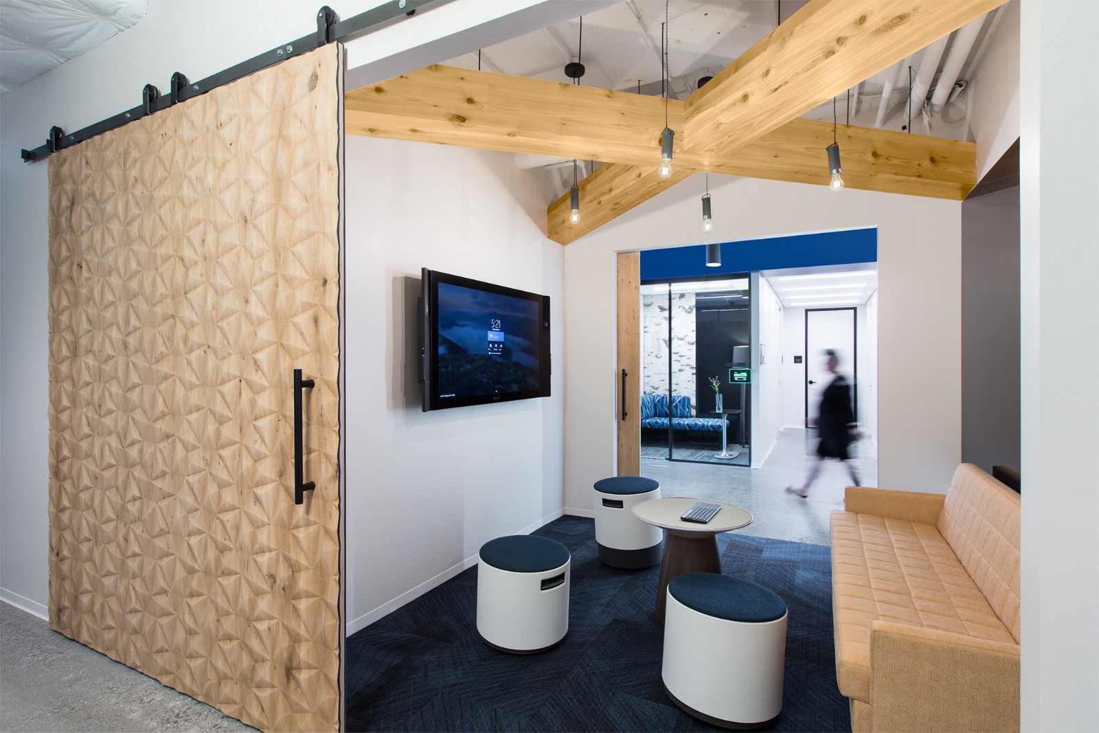 阿灵顿Accenture网络融合中心办公室  FORM Architects-4