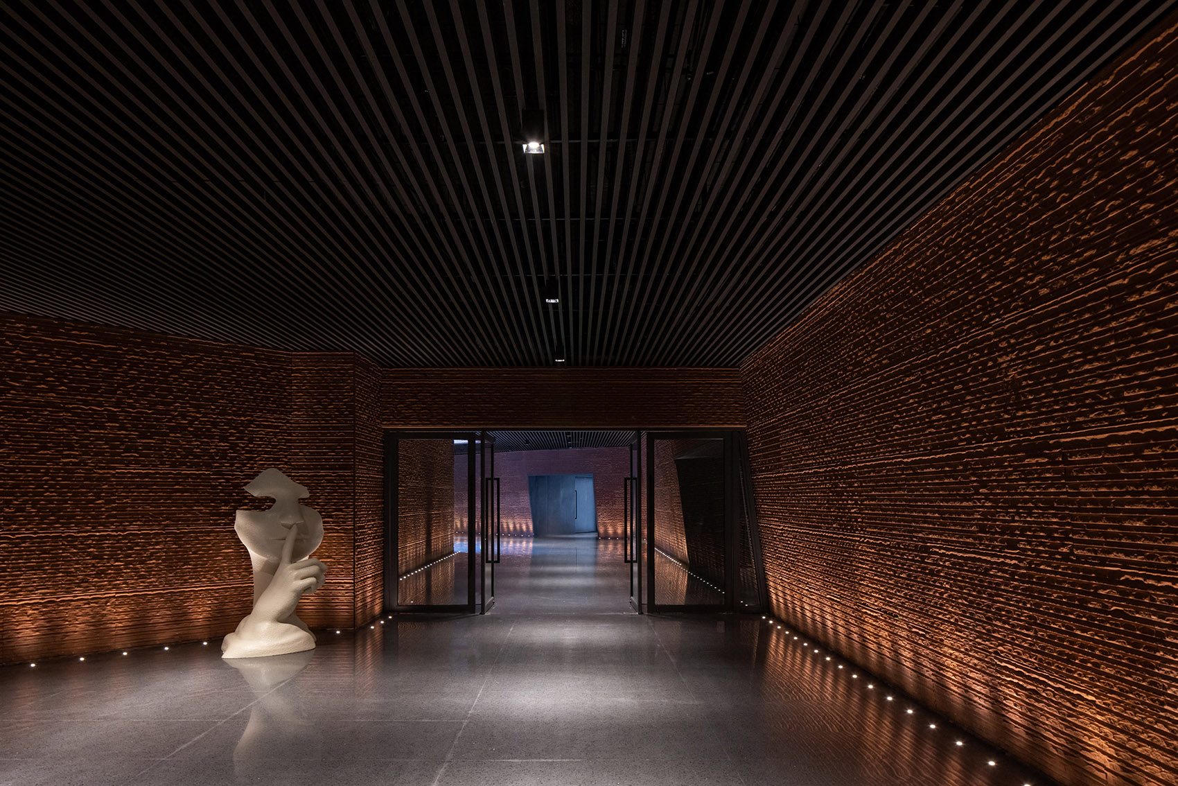 云南东风韵艺术中心 | 红土地上的现代石雕艺术-173