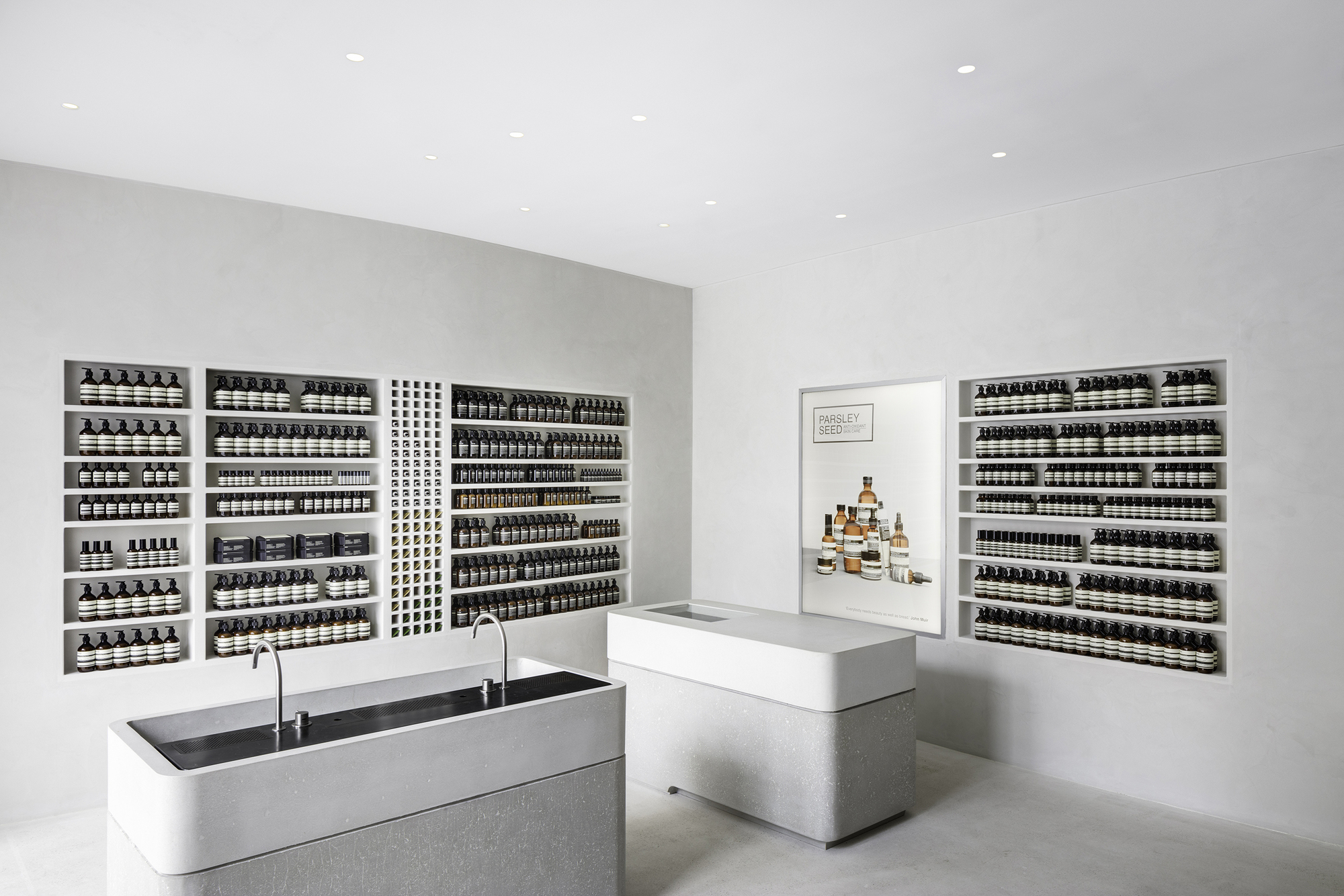 温润之境 | Aesop Miami 店现代设计解读-7