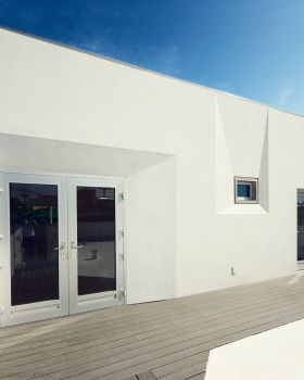 曼哈顿海滩混合使用建筑的室内设计魅力