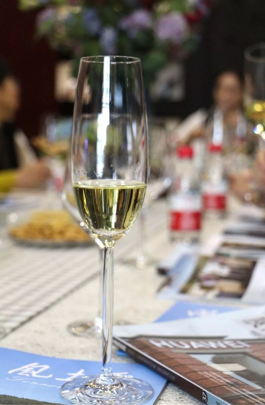 河北建筑装饰协会 | 红酒与花的艺术融合-27