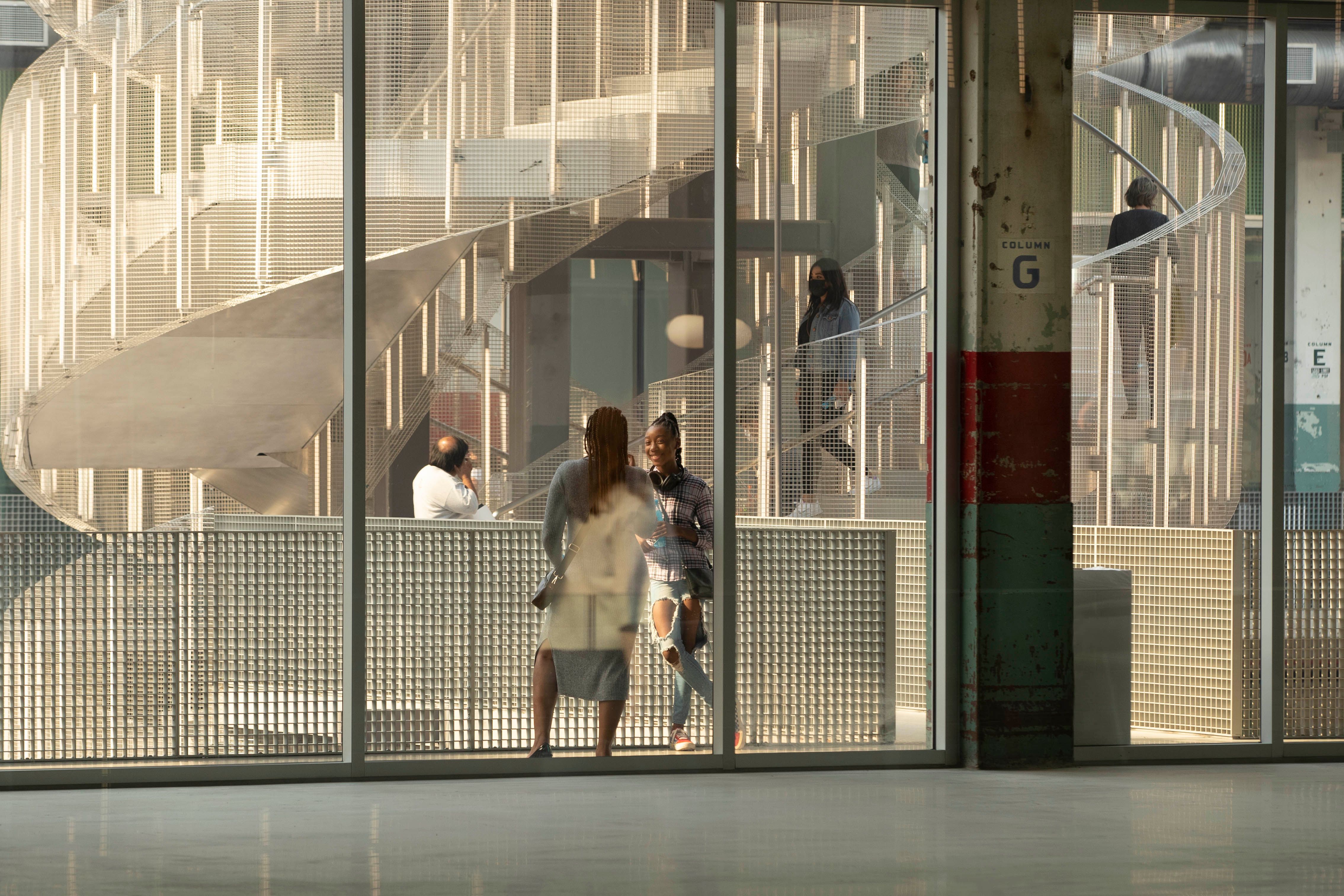 绿色洪水防护下的美国休斯顿仓库改造-15