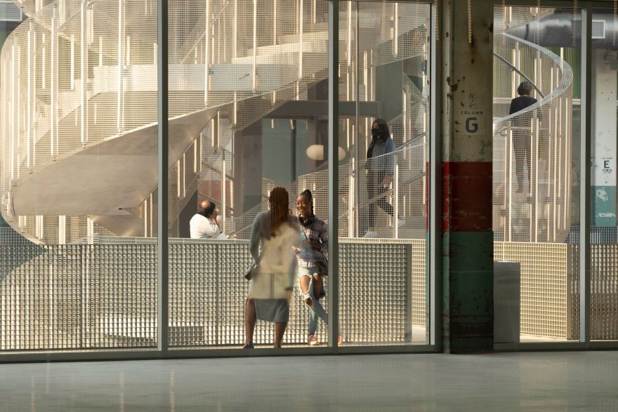 绿色洪水防护下的美国休斯顿仓库改造-15