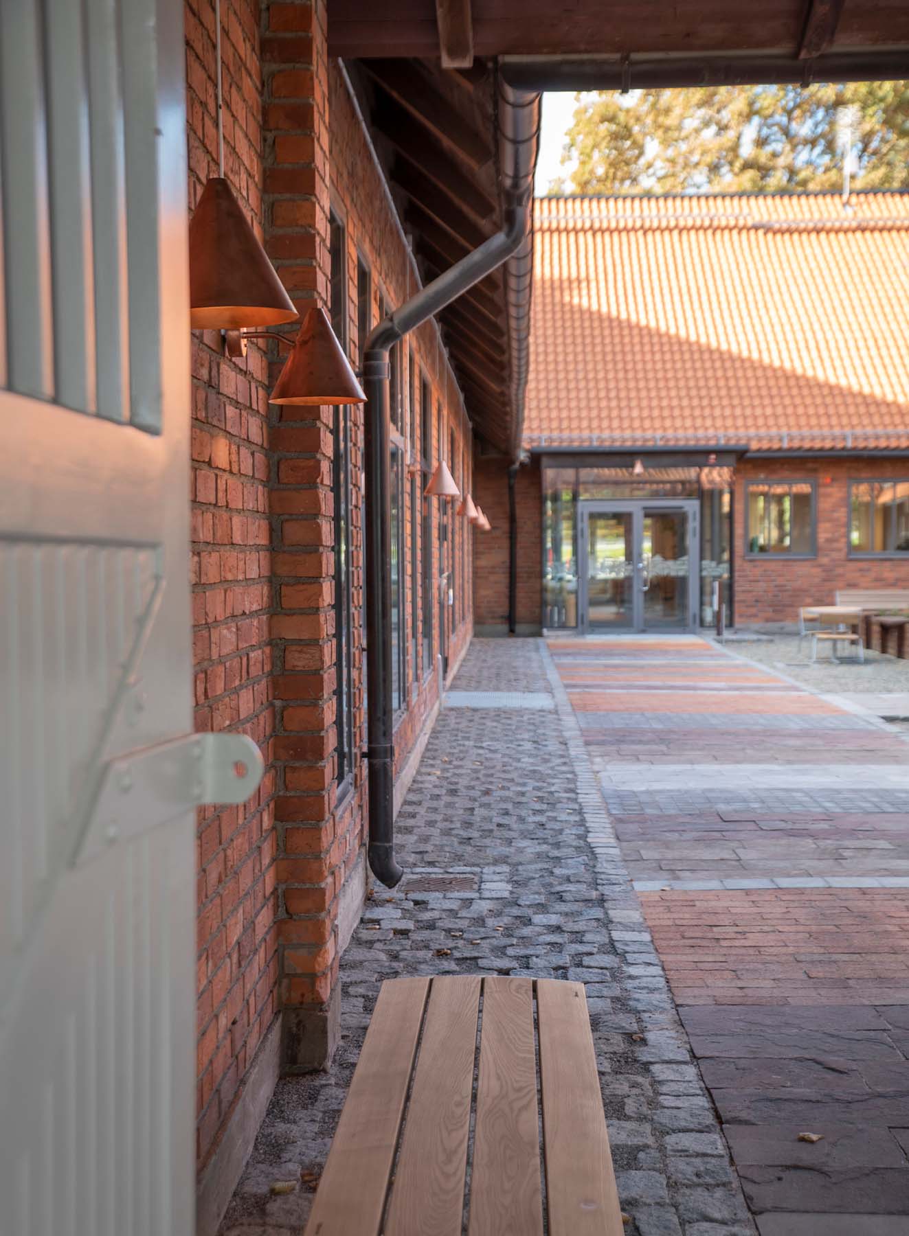 克拉夫特里凯特乡村建筑事务所（注：由于Kräftriket 可能是特定名称，这里按音译处理，若有更准确背景信息可进一步优化；LAND 根据语境推测可能是乡村的意思，Arkitektur 常见为建筑、建筑学，这里连起来作建筑事务所理解 ） 丨瑞典斯德哥尔摩丨LAND Arkitektur,Marge arkitekter-21