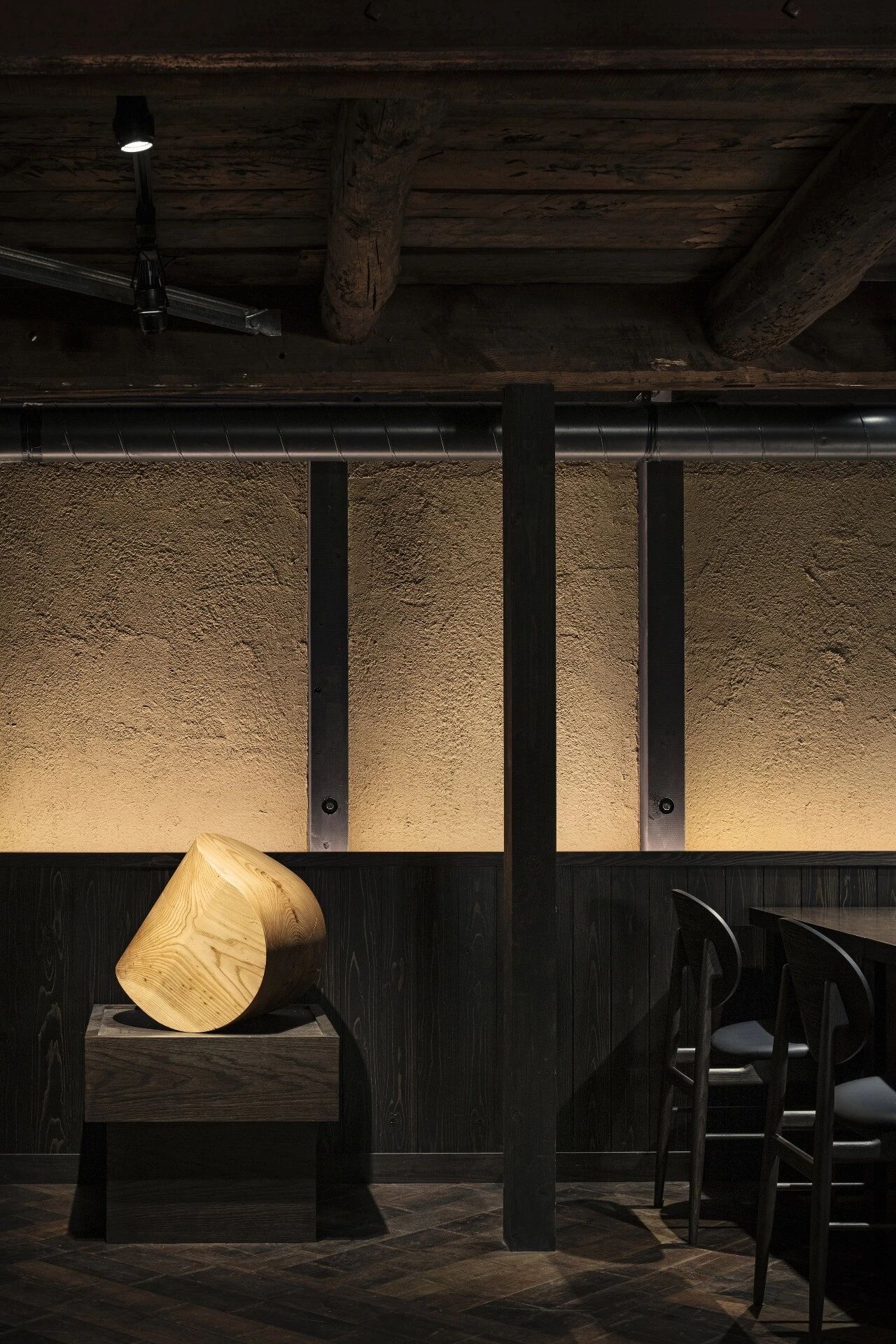 京都东本愿寺菜月（注：由于Nazuna可能是人名菜月，Kyoto Higashihonganji常见指京都东本愿寺，但这里不清楚Nazuna与Kyoto Higashihonganji的具体逻辑关系，不过按照要求给出这样一种可能解读的翻译） 丨日本京都丨Studio ALUC-22