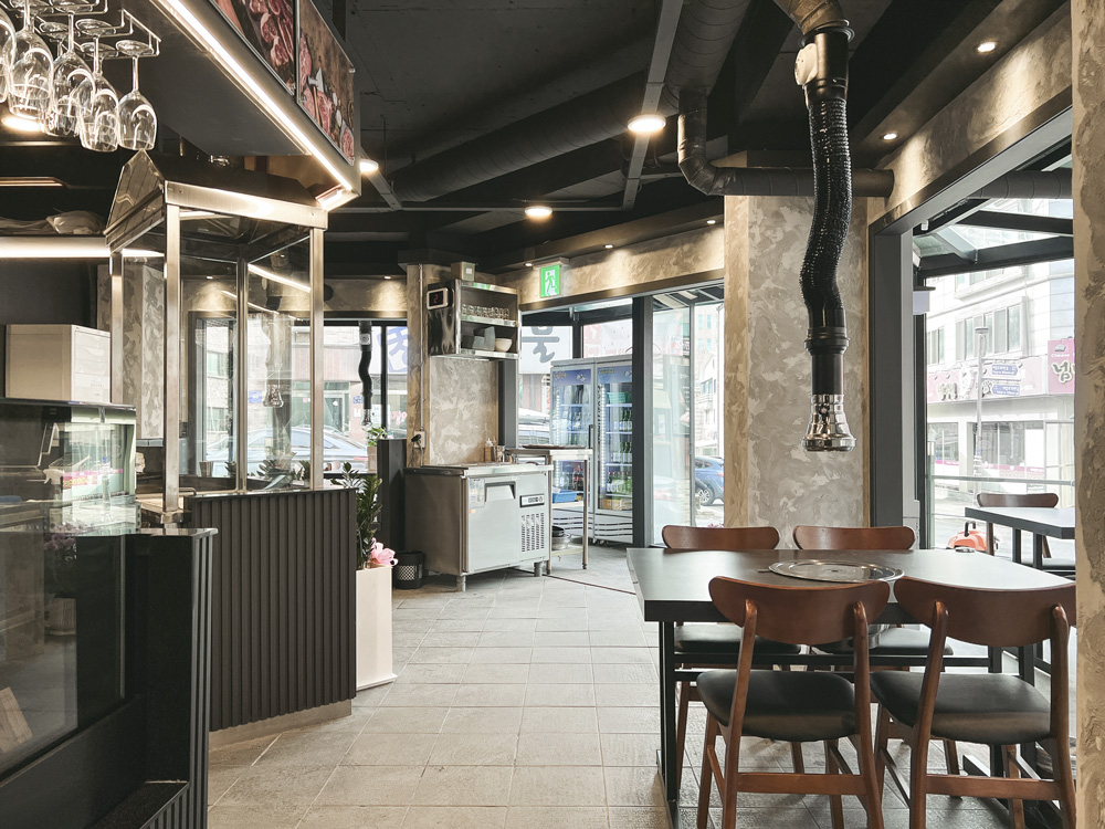 极简 30 度餐厅，温馨美食空间-5