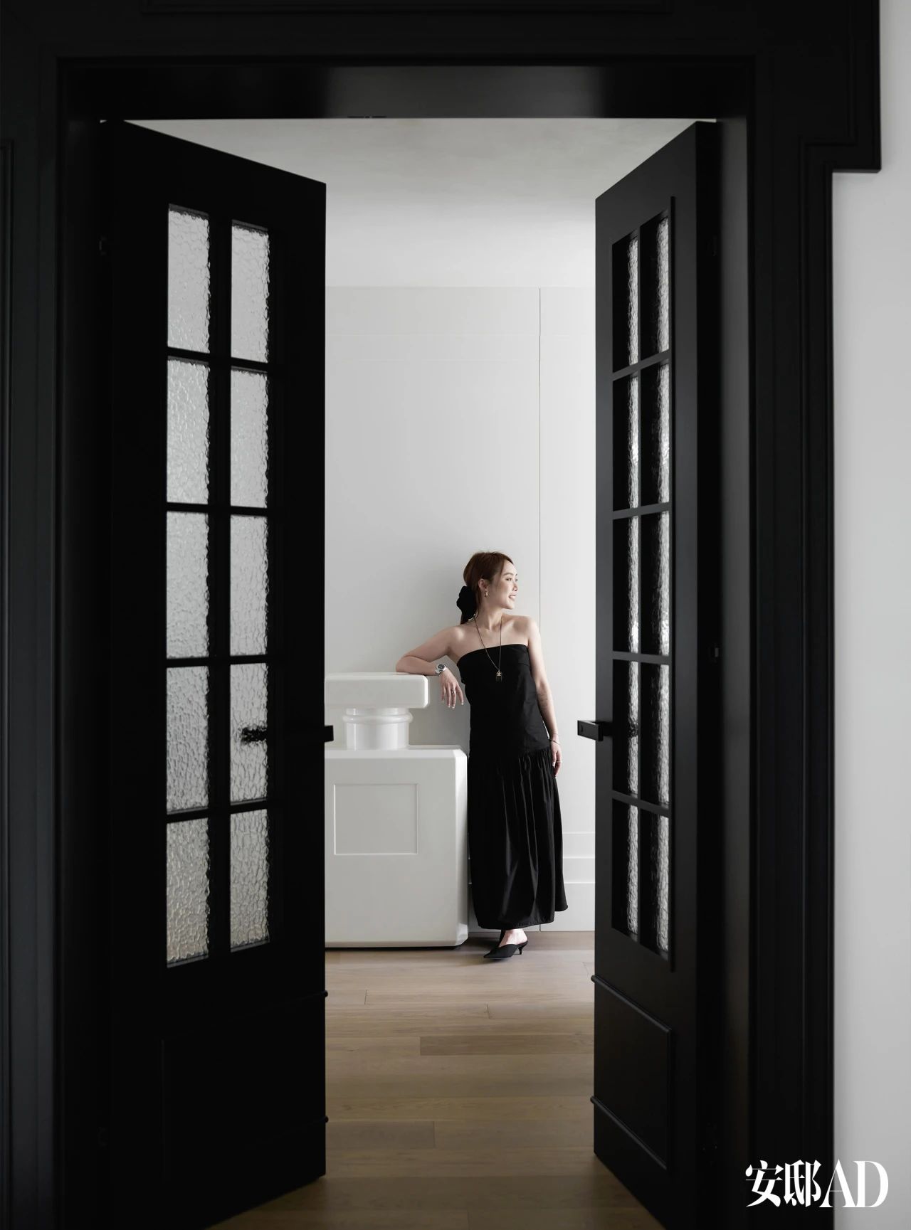 “黑白分明”的美家丨中国重庆丨肆面设计-3