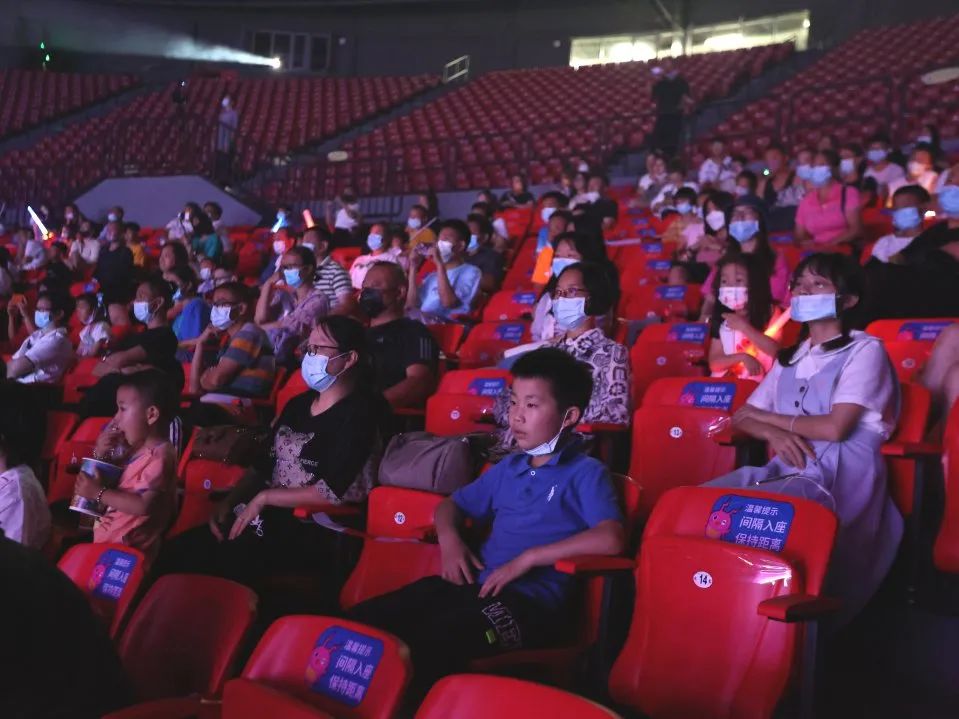 紫人家属抚仙湖海豚湾亲子游丨中国云南丨紫苹果装饰集团昆明分公司-29